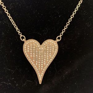 Heart crystal pendant necklace. RG. New